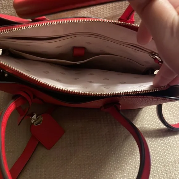 Kate Spade cross body red - Picture 8 of 8